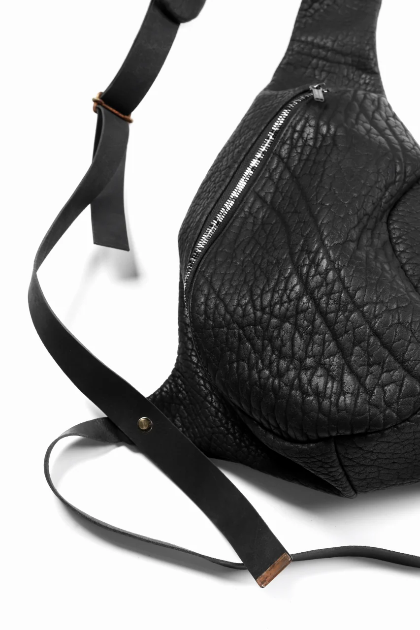 ierib Harness One Shoulder Bag / Rough Bull (BLACK) - Image 12