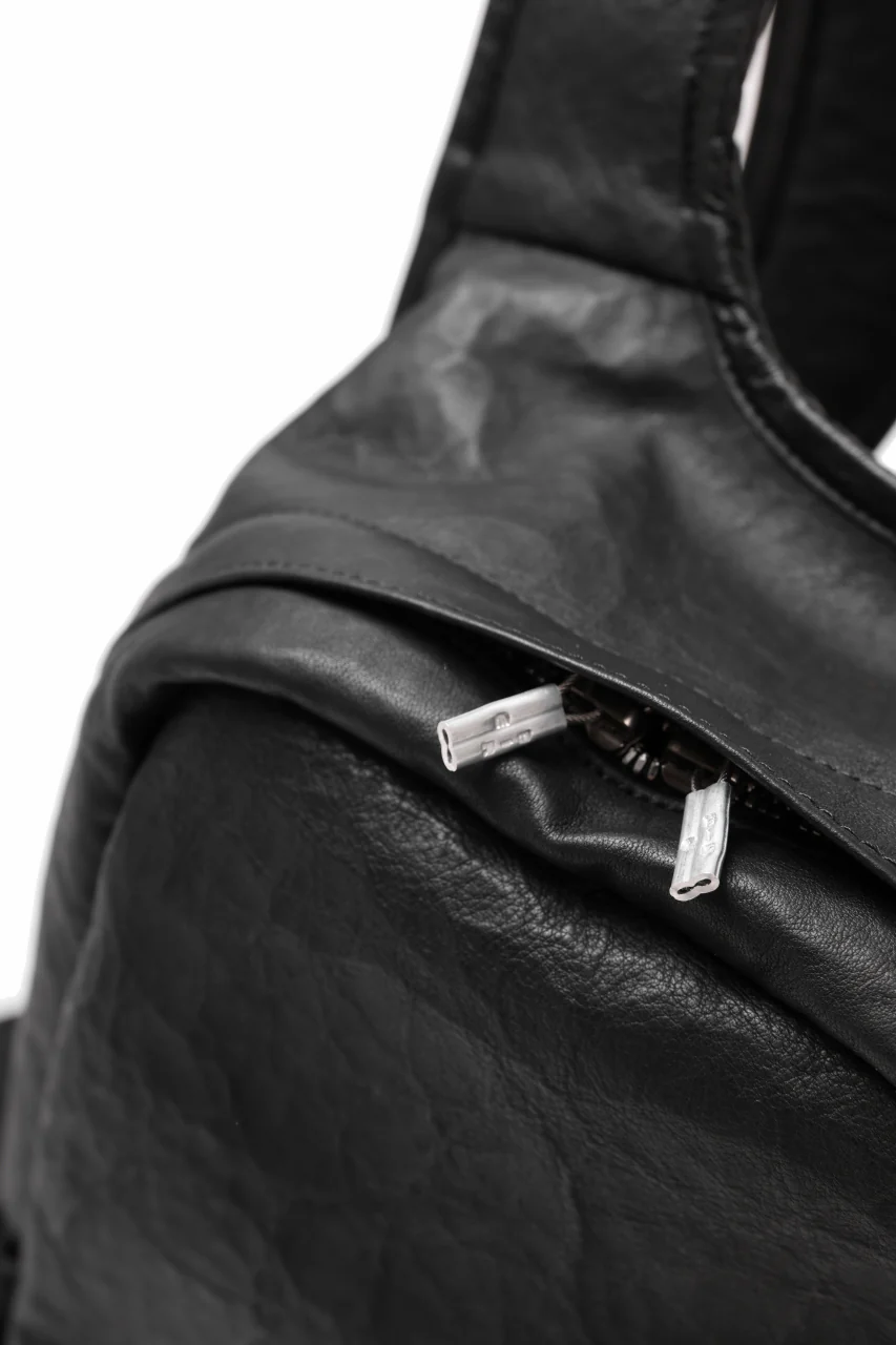 ierib NEW TRIO RUCKSACK / DYNEEMA Leather (BLACK) - Image 15