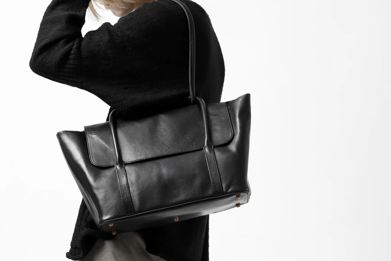 ierib ONE SHOULDER BOSTON BAG #2 / smooth horse leather (BLACK) - Image 38