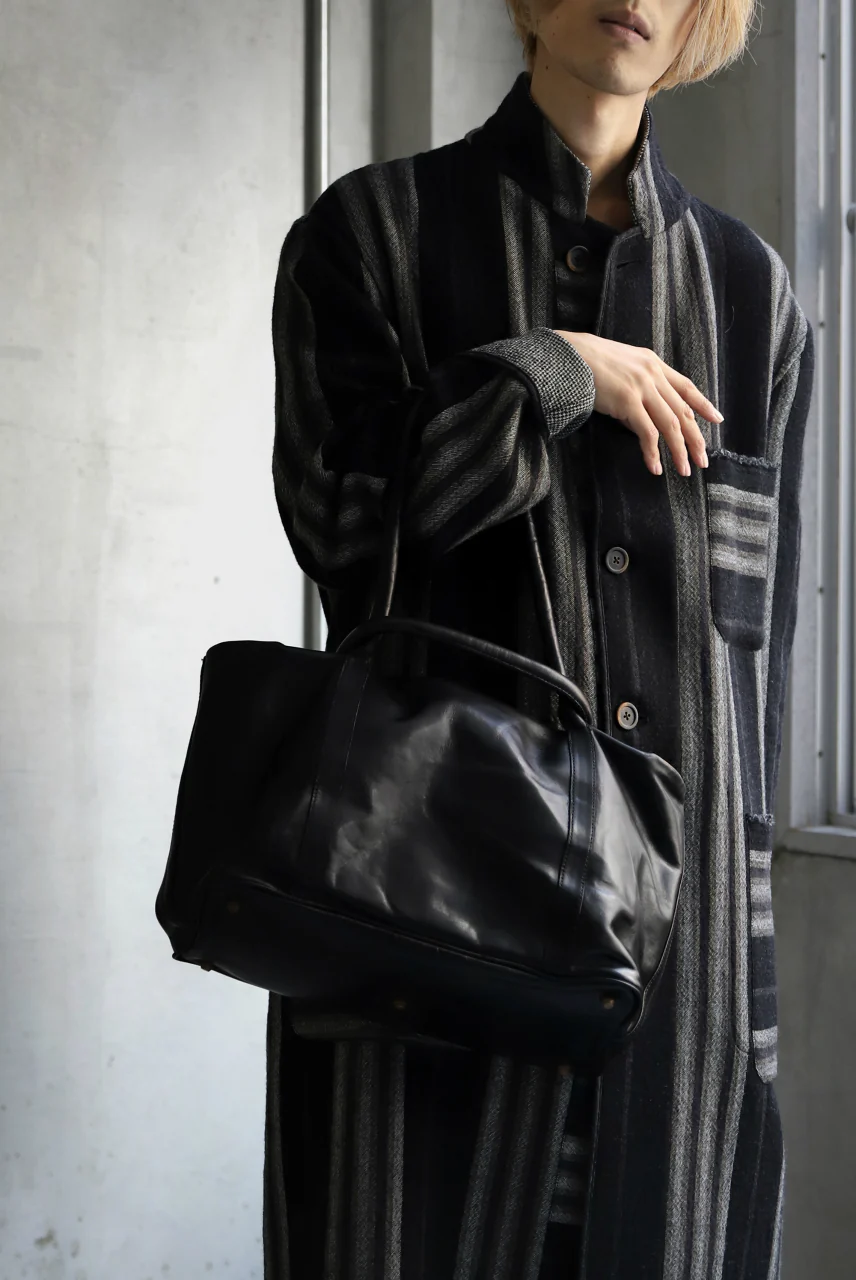 ierib ONE SHOULDER BOSTON BAG / smooth horse leather (BLACK) - Image 38
