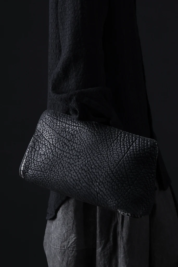 ierib onepiece clutch-bag / Rough Bull (BLACK) - Image 52