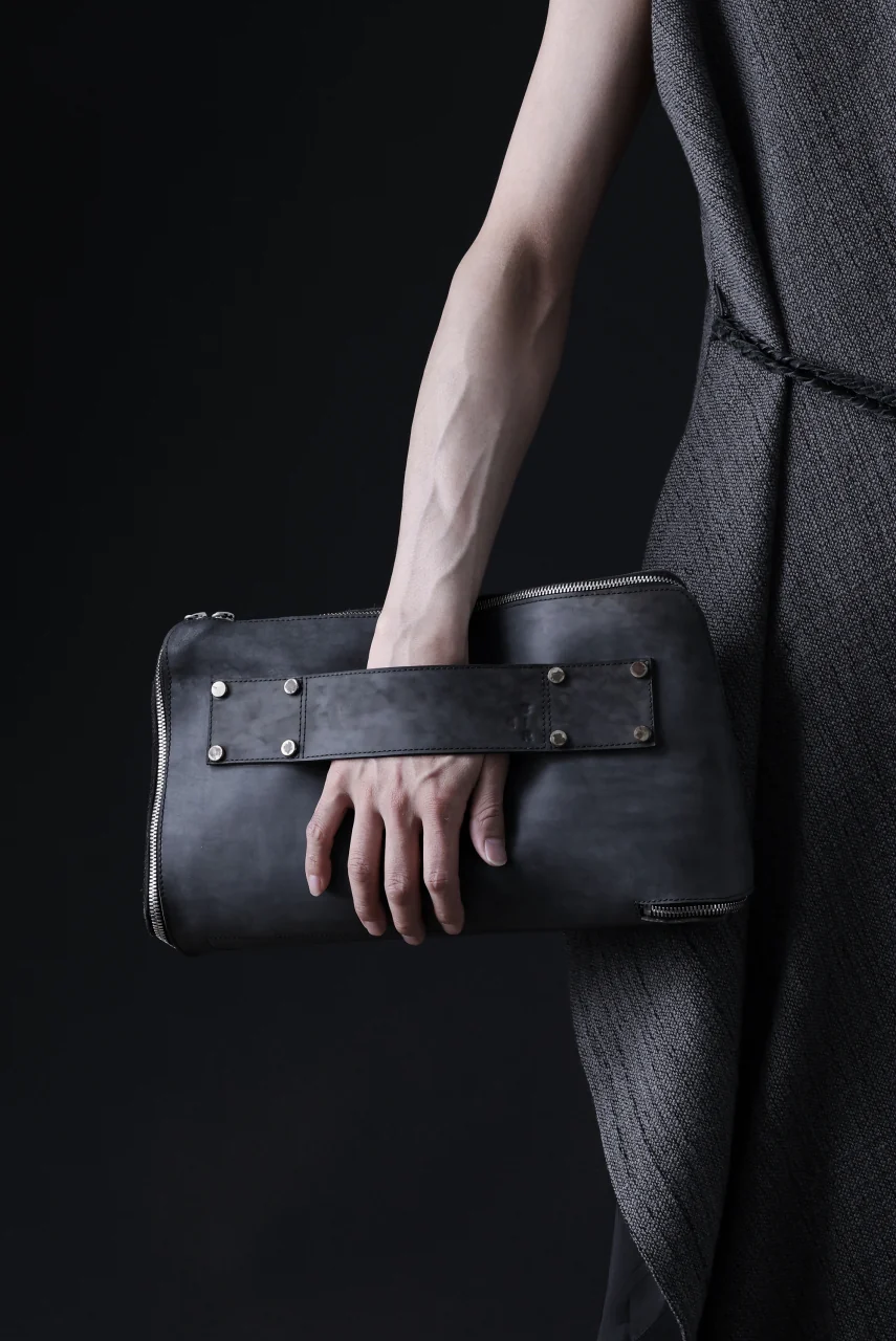ierib onepiece clutch-bag / Shell Cordovan (MARBLE GREY #A) - Image 20