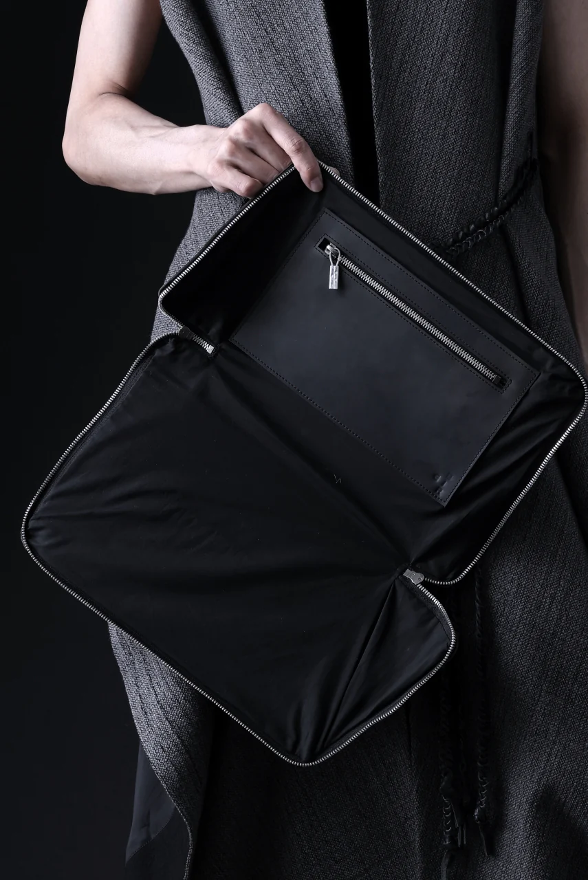 ierib onepiece clutch-bag / Shell Cordovan (MARBLE GREY #B) - Image 29