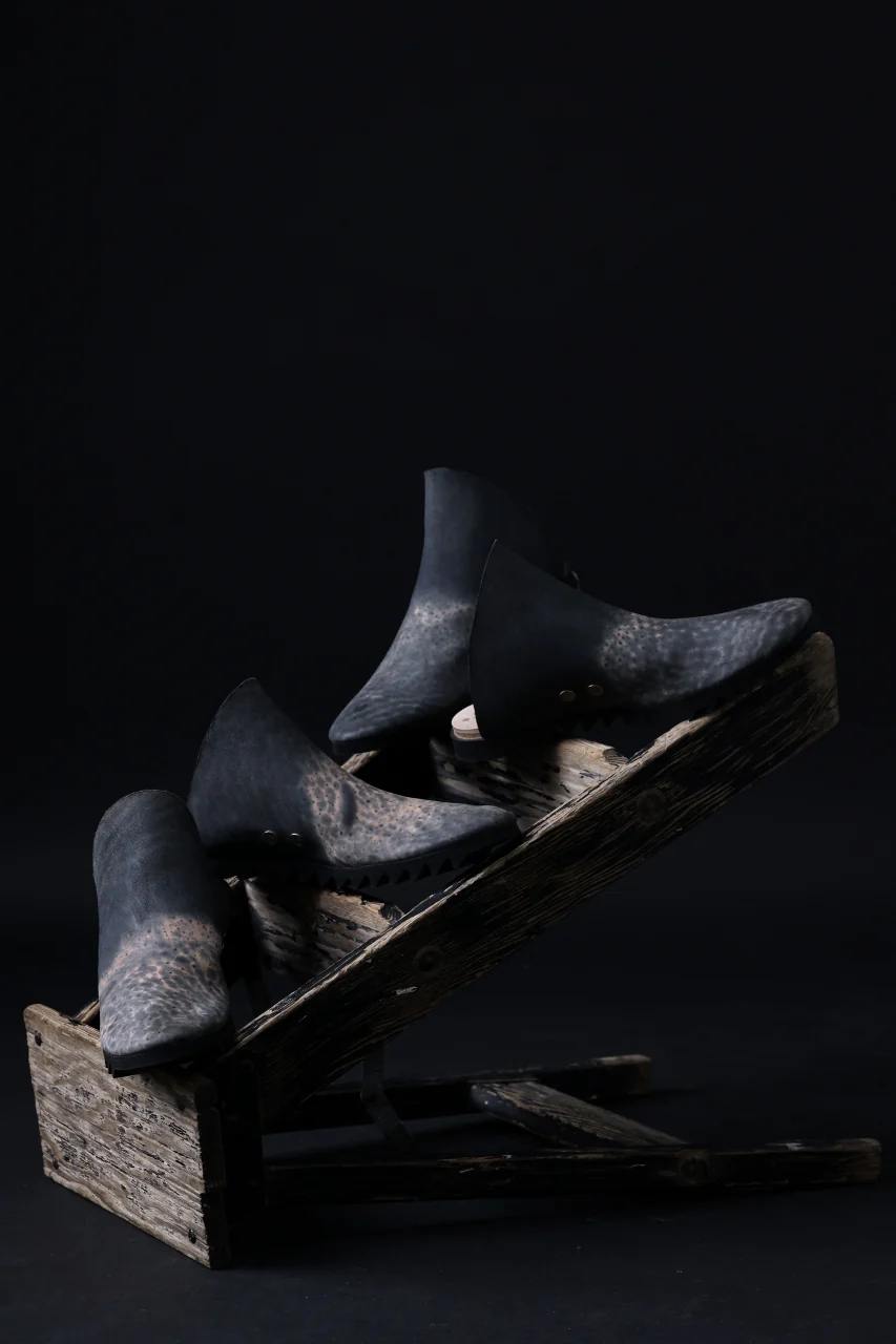 ierib onepiece slip-on shoes / Marble Cordovan (BLACK) - Image 50
