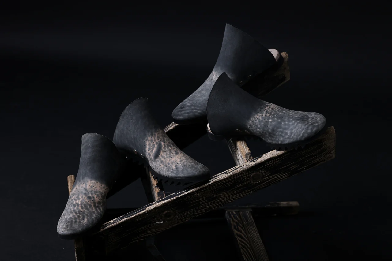 ierib onepiece slip-on shoes / Marble Cordovan (BLACK) - Image 63