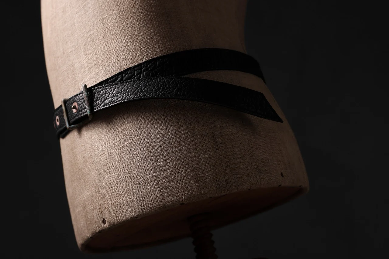 ierib Solid Buckle Belt / Kesennuma Shark (BLACK) - Image 27