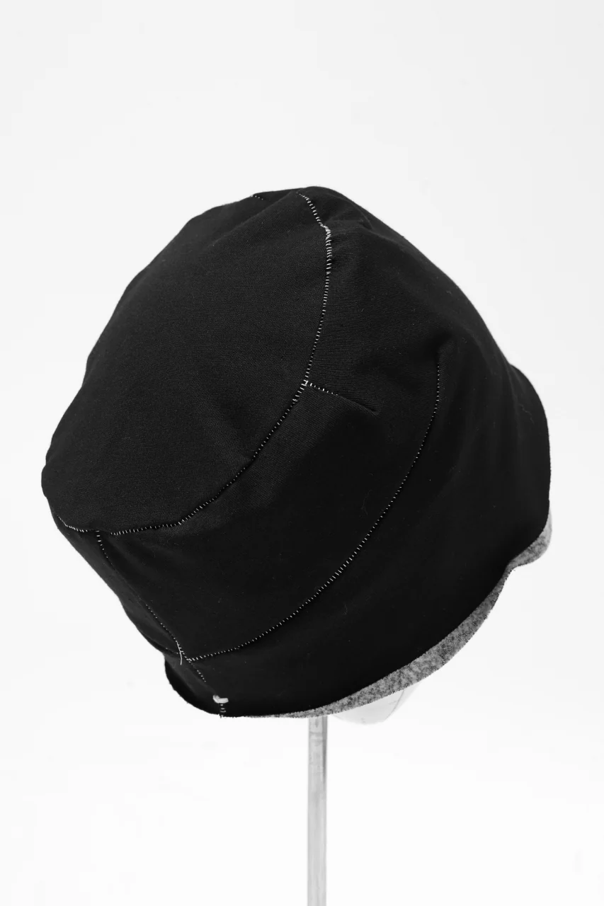 ierib REVERSIBLE BEANNIE CAP / COMPRESSED PILE KNIT (OREO) - Image 18