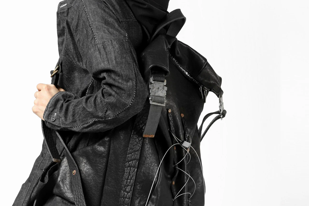 ierib roll top ruck sack #2 / FVT Oiled Horse (BLACK) - Image 66