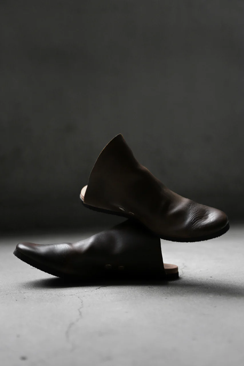 ierib slip on shoes / Roughout Cordovan (BROWN) - Image 28