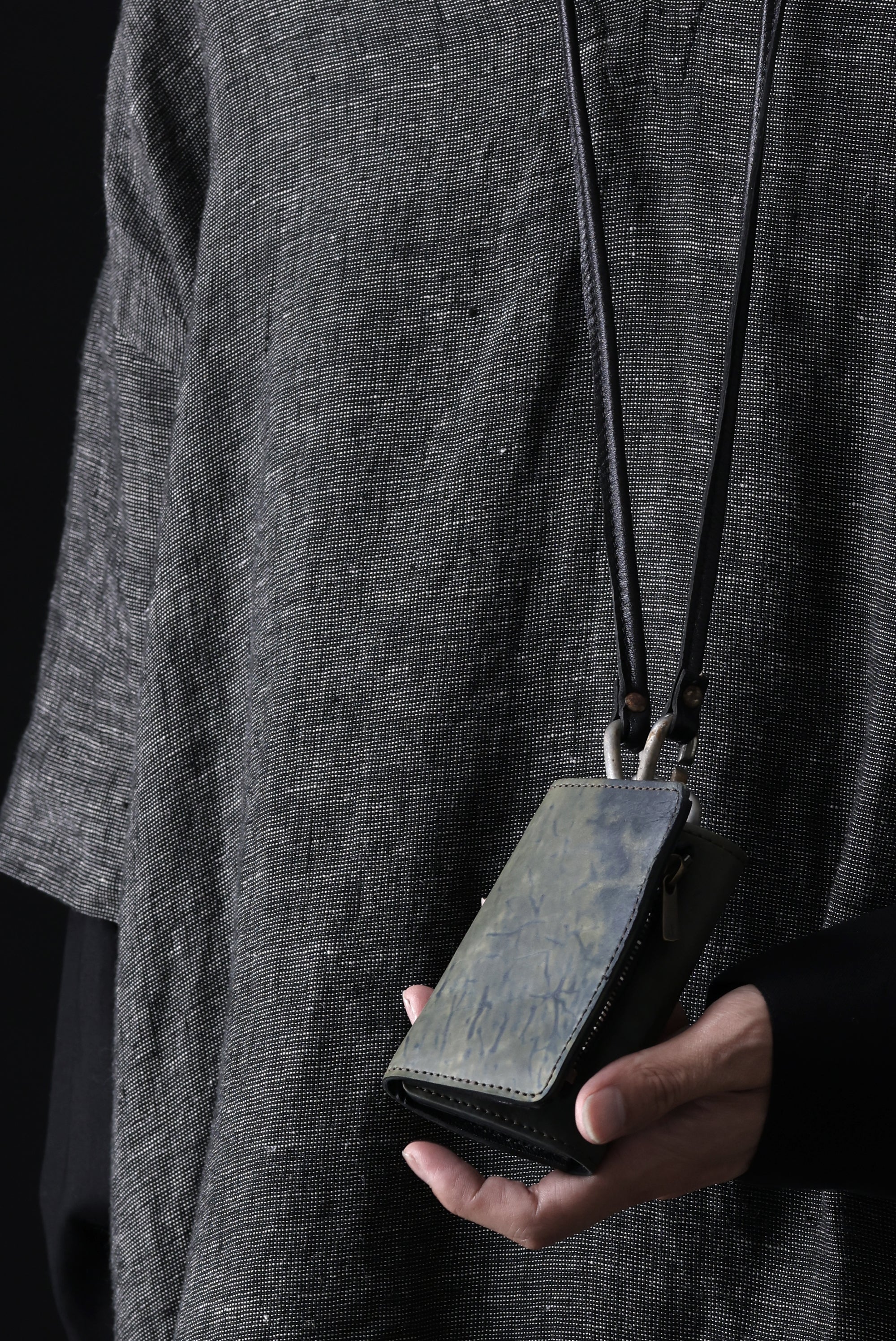 ierib smart folding neck wallet / Marble Cordovan (BLACK-B) - Image 9