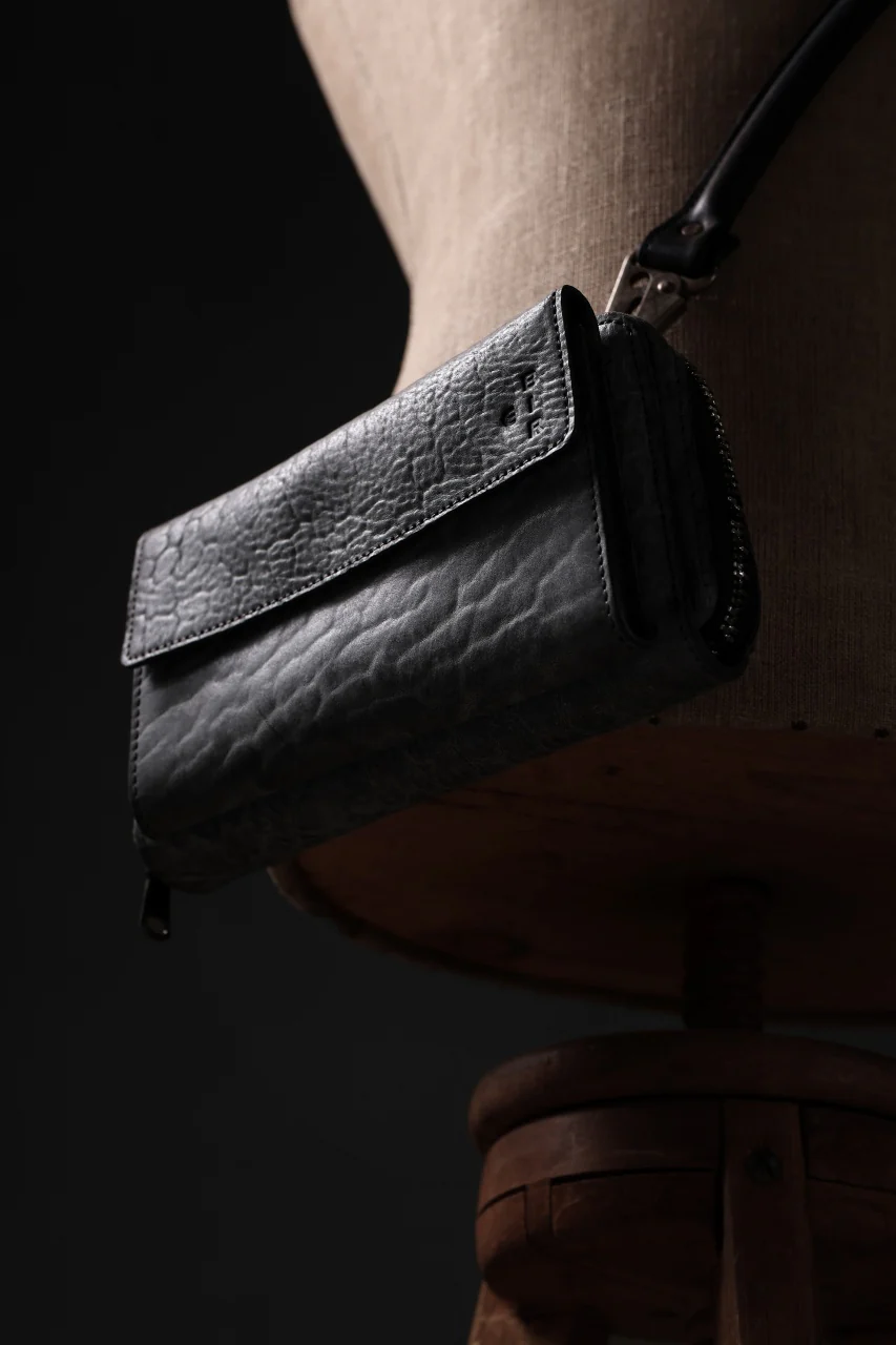 ierib Wallet Bag with Strap / White Waxed Shrunken Horse (BLACK) - Image 36