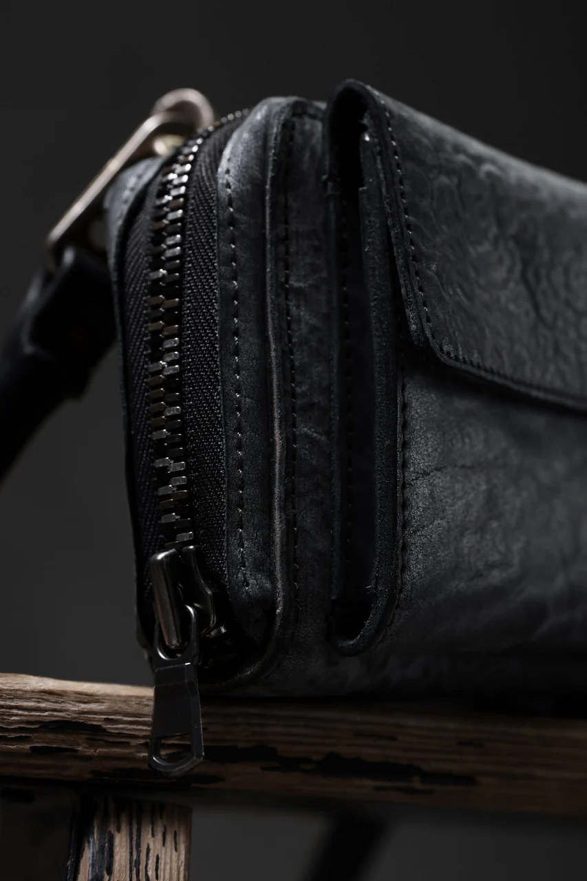 ierib Wallet Bag with Strap / White Waxed Shrunken Horse (BLACK) - Image 38