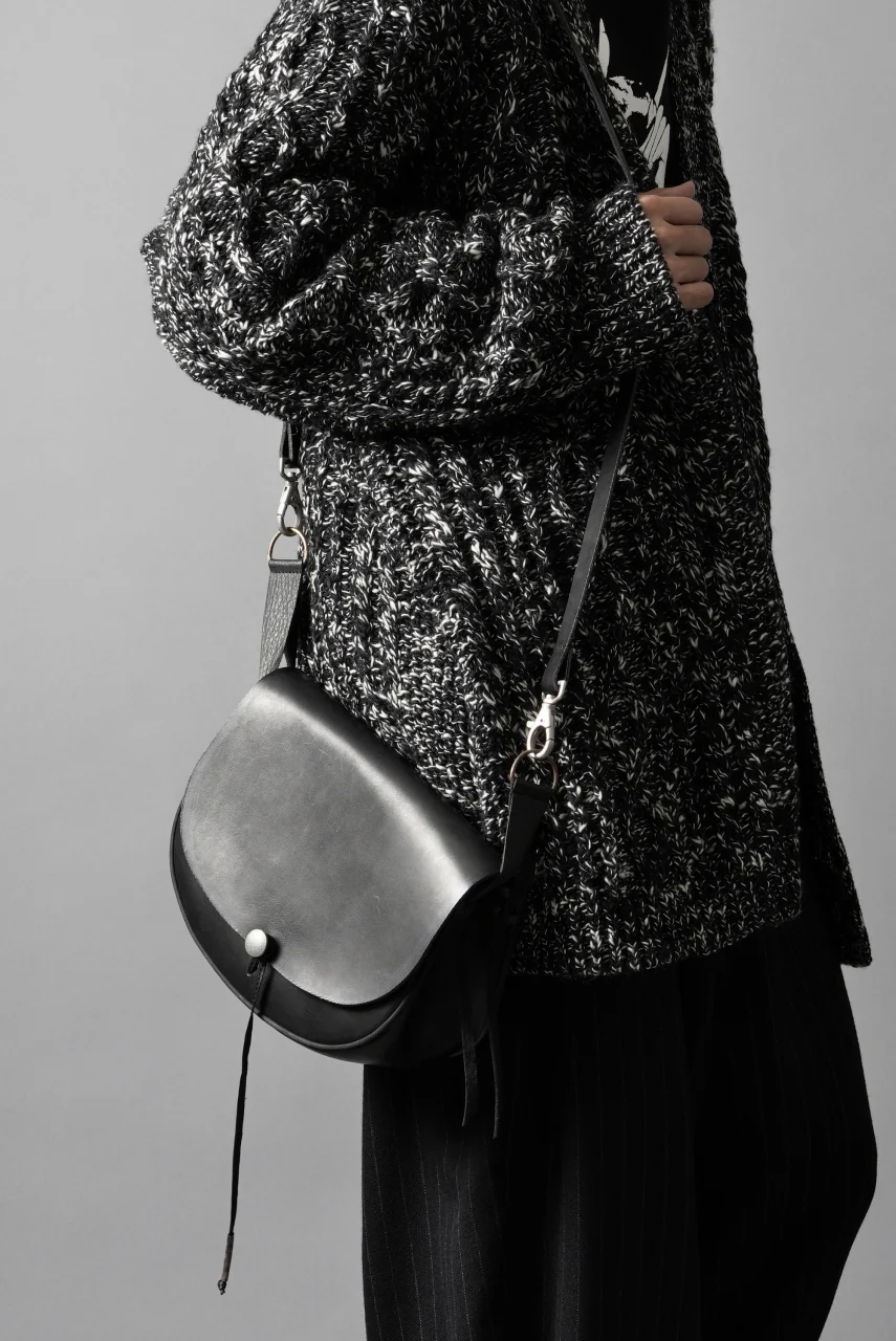 ierib x LOOM exclusive Medicine Bag / Saddle Leather (BLACK) - Image 9