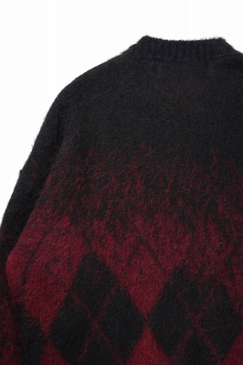 ISABEL BENENATO Gauzed Mohair Crew-Neck Sweater in Shaded Check (BLACK / RED) - Image 12