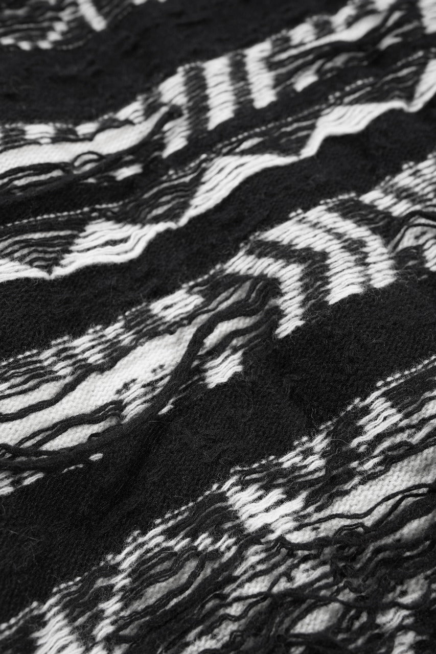 ISABEL BENENATO Reversible Crew-Neck Sweater with Virgin Wool Fancy Jacquard Work (BLACK / WHITE) - Image 15