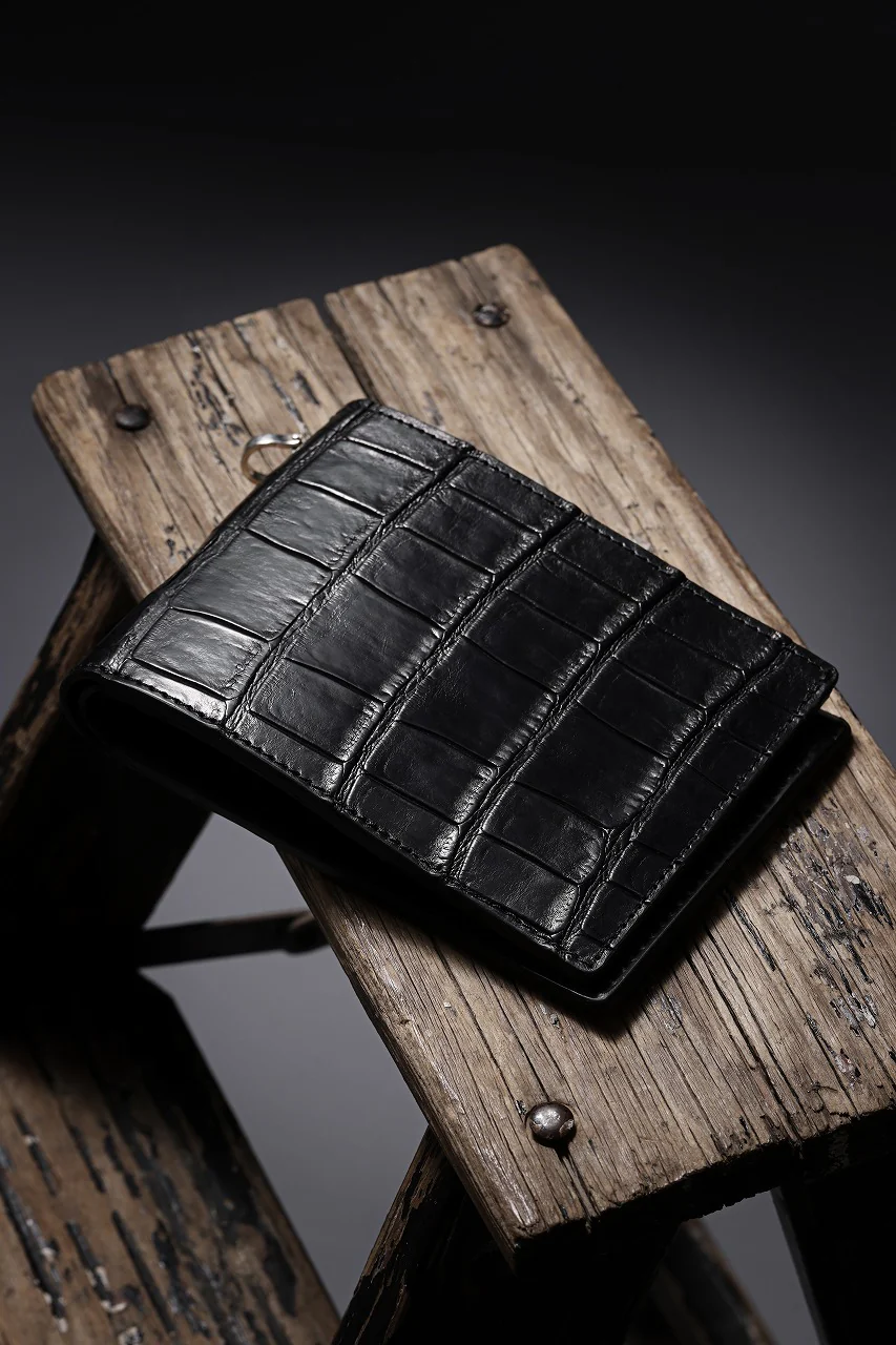 ISAMU KATAYAMA BACKLASH 2 FOLD WALLET / CROCODILE LEATHER (BLACK) - Image 24