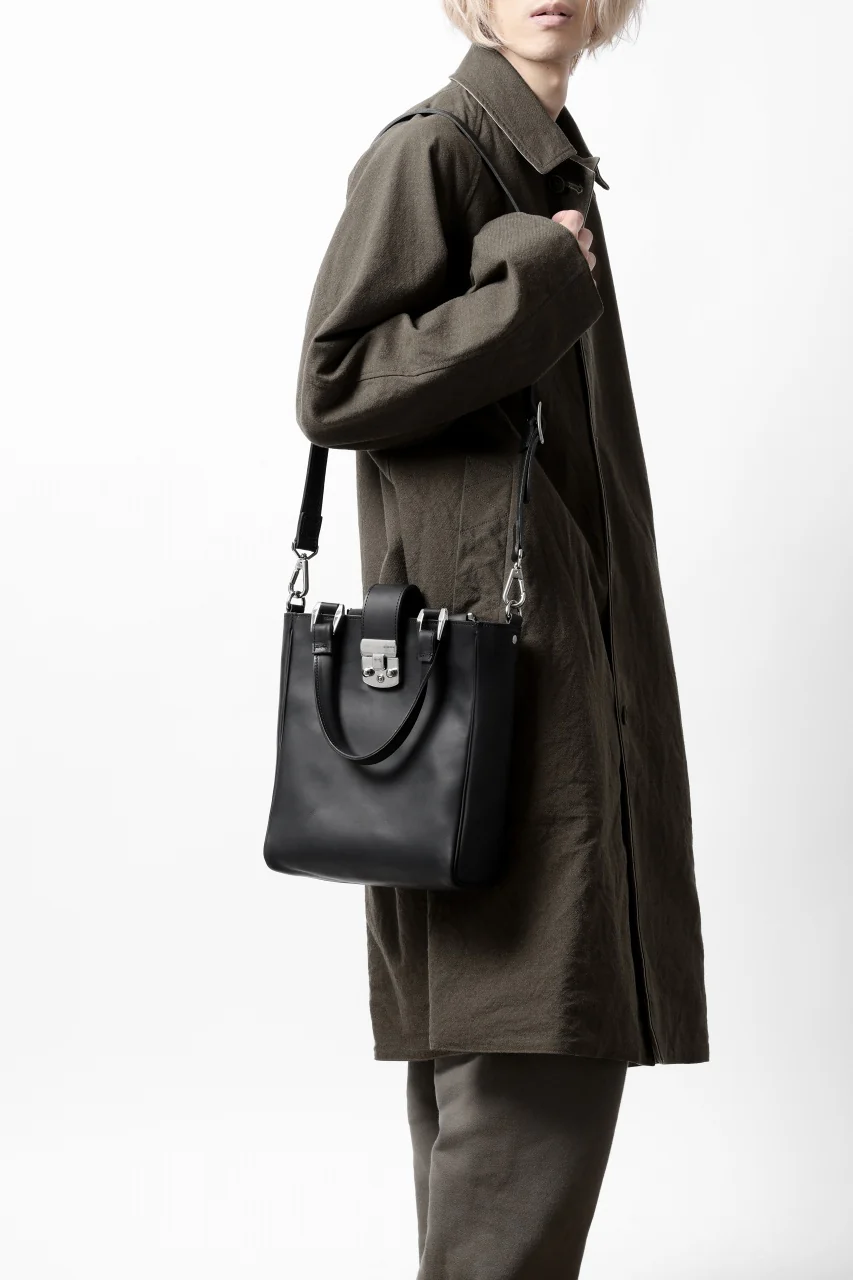 ISAMU KATAYAMA BACKLASH 2WAY SHOULDER-TOTE BAG / GUIDI OILED CALF (BLACK) - Image 29