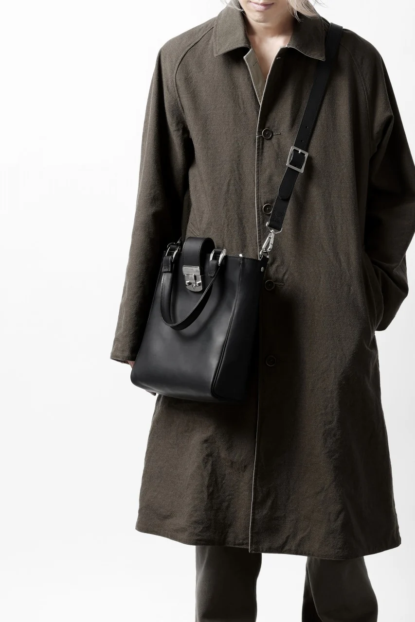 ISAMU KATAYAMA BACKLASH 2WAY SHOULDER-TOTE BAG / GUIDI OILED CALF (BLACK) - Image 30