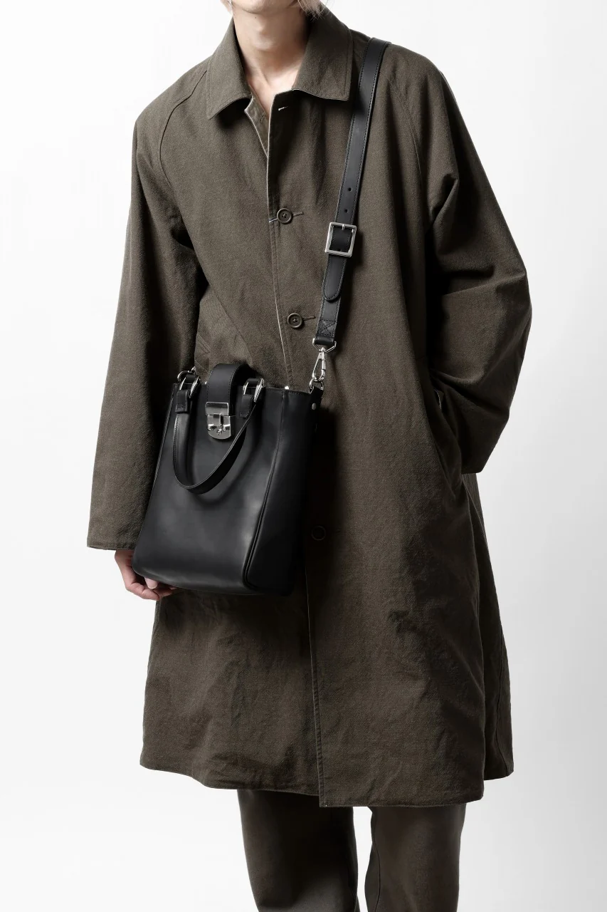 ISAMU KATAYAMA BACKLASH 2WAY SHOULDER-TOTE BAG / GUIDI OILED CALF (BLACK) - Image 31