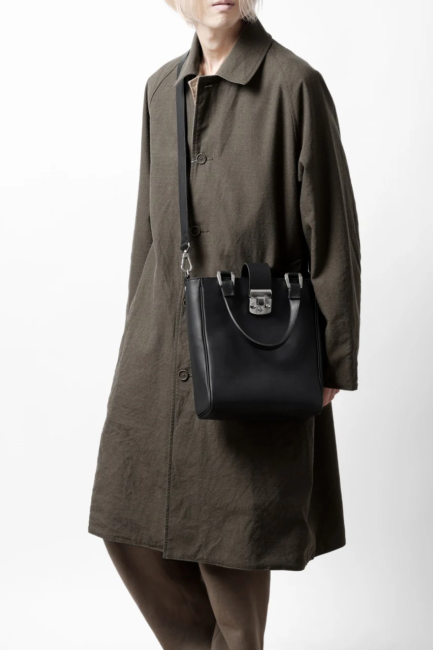 ISAMU KATAYAMA BACKLASH 2WAY SHOULDER-TOTE BAG / GUIDI OILED CALF (BLACK) - Image 33