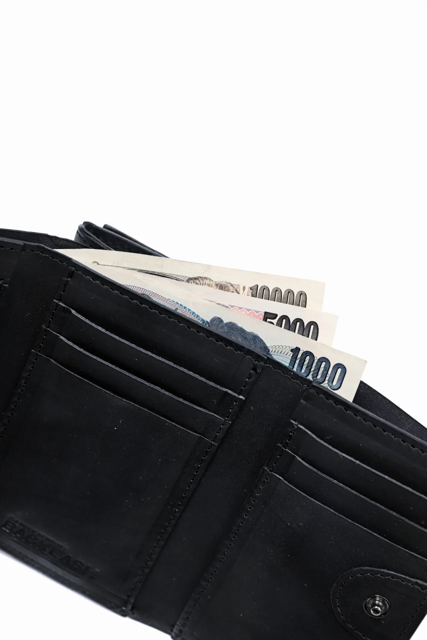 ISAMU KATAYAMA BACKLASH 3-FOLD SMART WALLET / GUIDI OILED CALF (BLACK) - Image 10