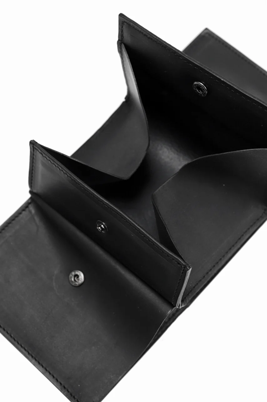 ISAMU KATAYAMA BACKLASH 3-FOLD SMART WALLET / GUIDI OILED CALF (BLACK) - Image 7