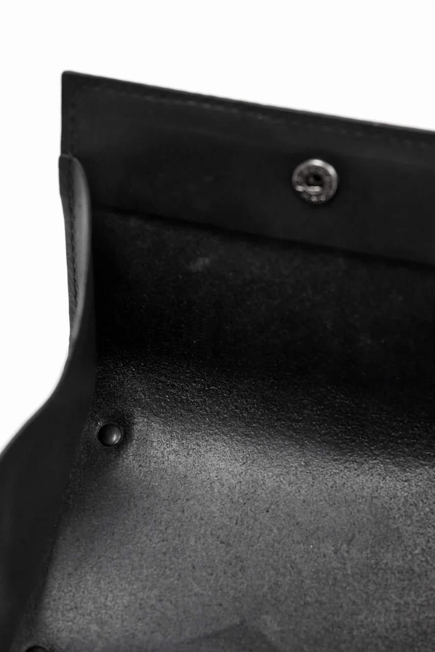 ISAMU KATAYAMA BACKLASH 3-FOLD SMART WALLET / GUIDI OILED CALF (BLACK) - Image 8