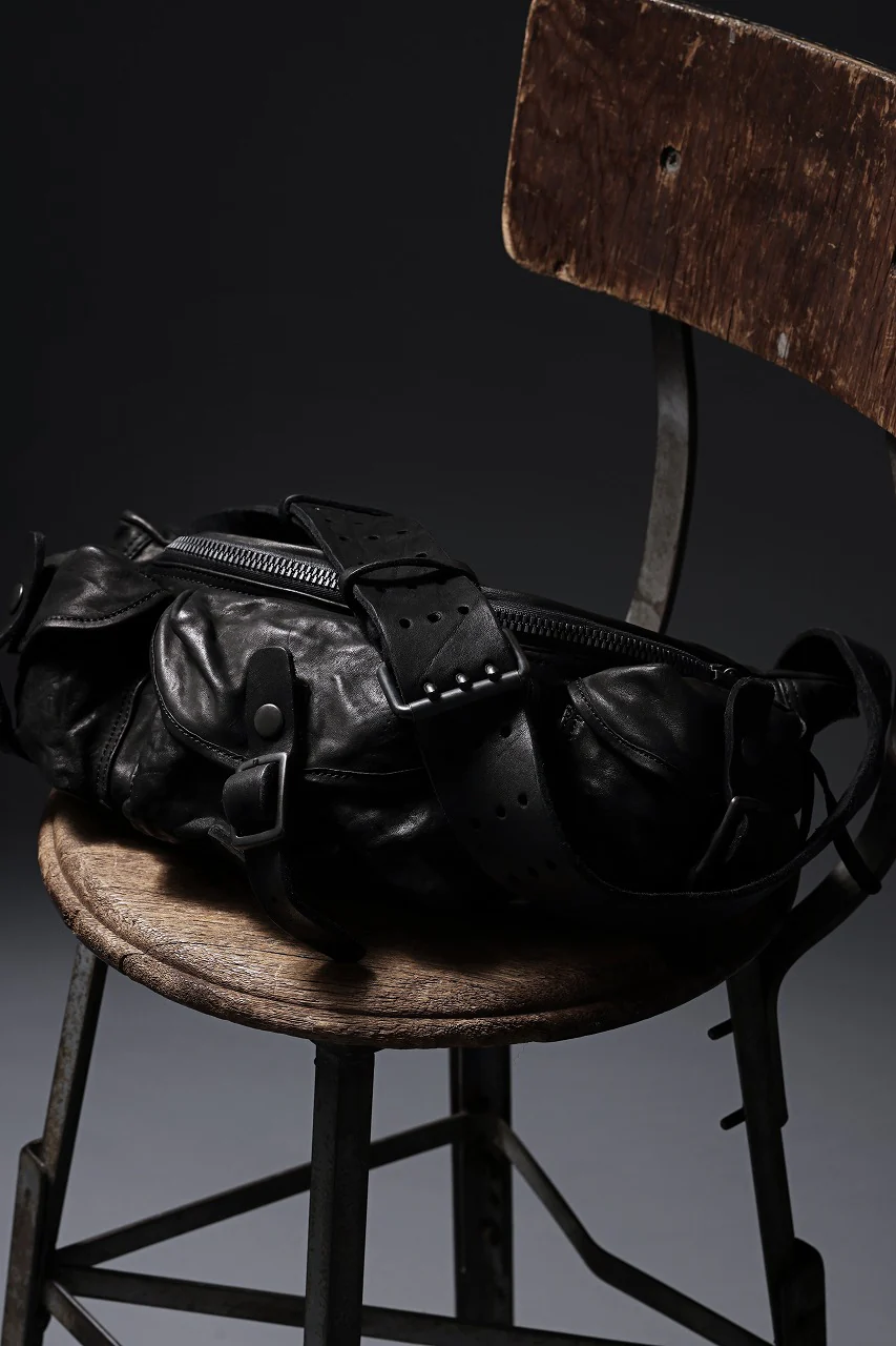 ISAMU KATAYAMA BACKLASH 3 PIN-BELT SHOULDER BAG / OBJECT DYED DOUBLE SHOULDER LEATHER (BLACK) - Image 18