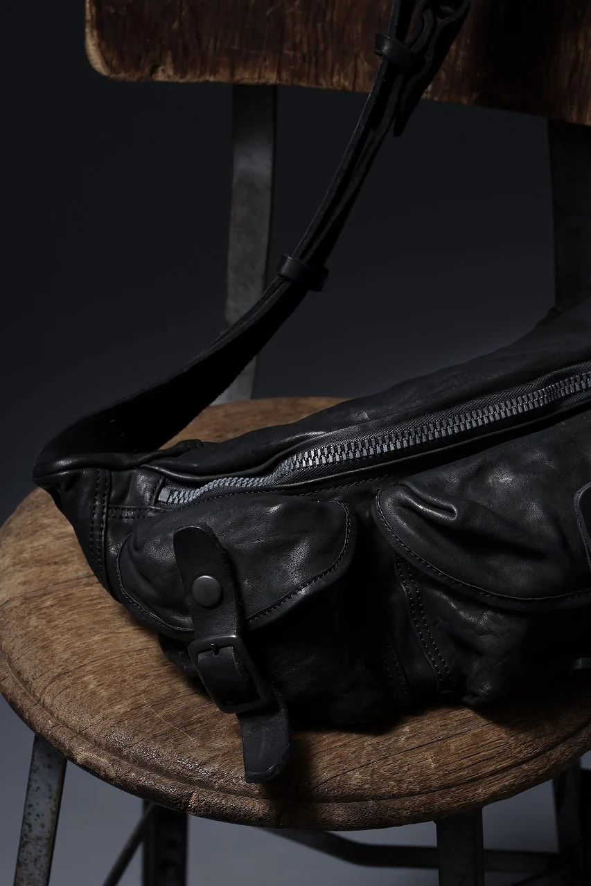 ISAMU KATAYAMA BACKLASH 3 PIN-BELT SHOULDER BAG / OBJECT DYED DOUBLE SHOULDER LEATHER (BLACK) - Image 21