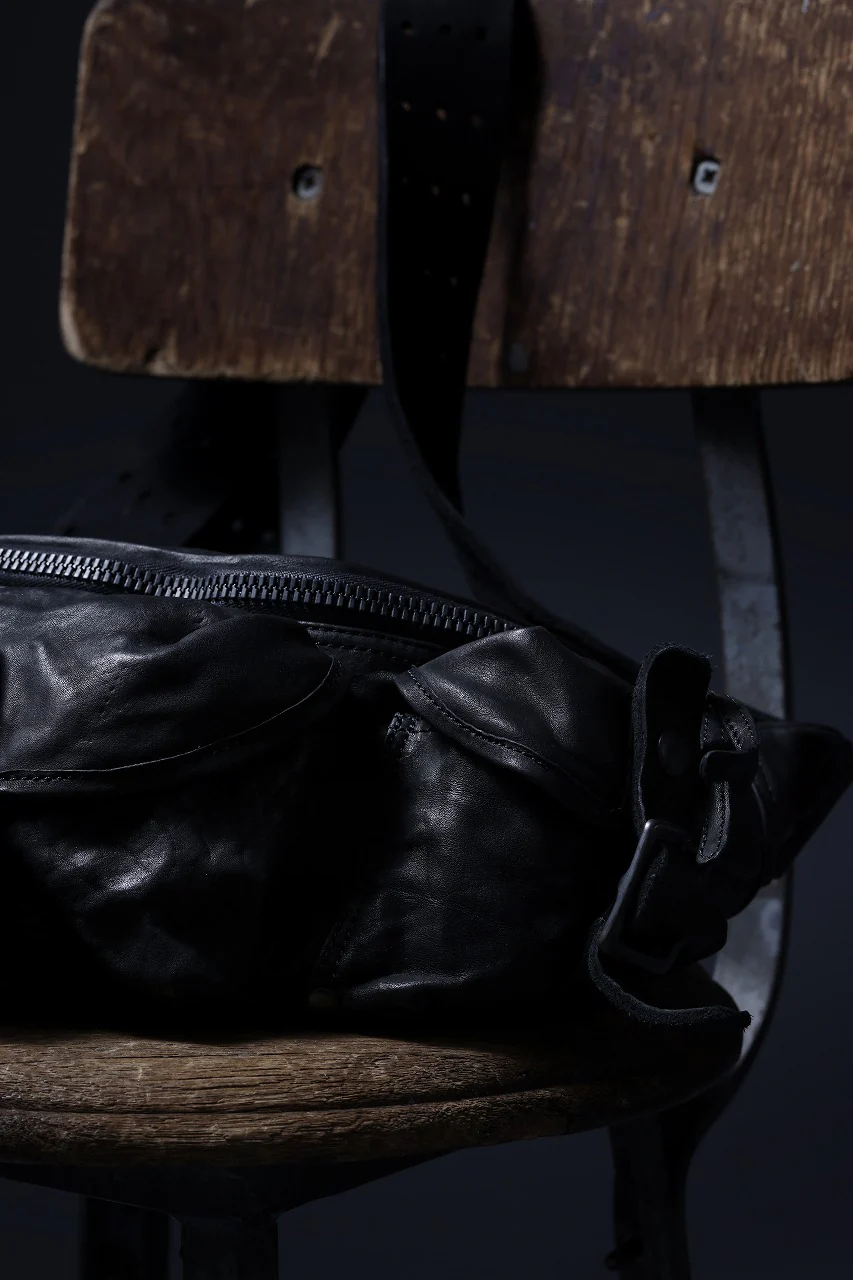 ISAMU KATAYAMA BACKLASH 3 PIN-BELT SHOULDER BAG / OBJECT DYED DOUBLE SHOULDER LEATHER (BLACK) - Image 23