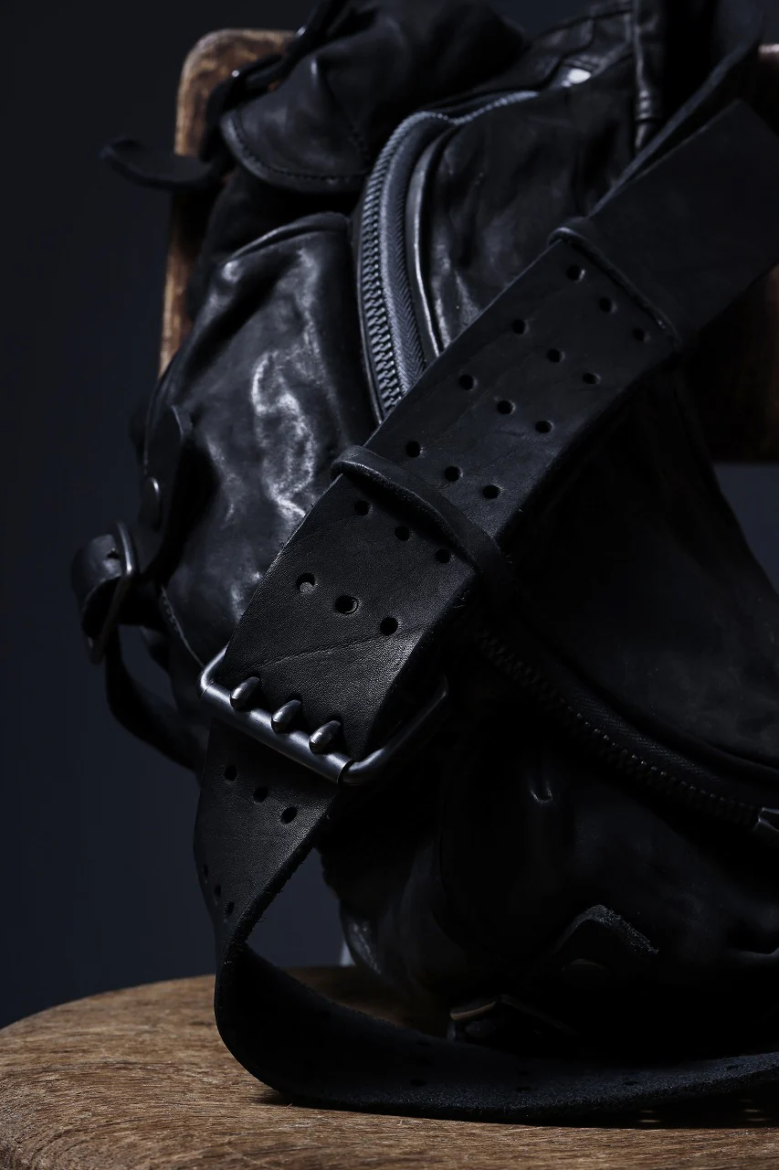 ISAMU KATAYAMA BACKLASH 3 PIN-BELT SHOULDER BAG / OBJECT DYED DOUBLE SHOULDER LEATHER (BLACK) - Image 26