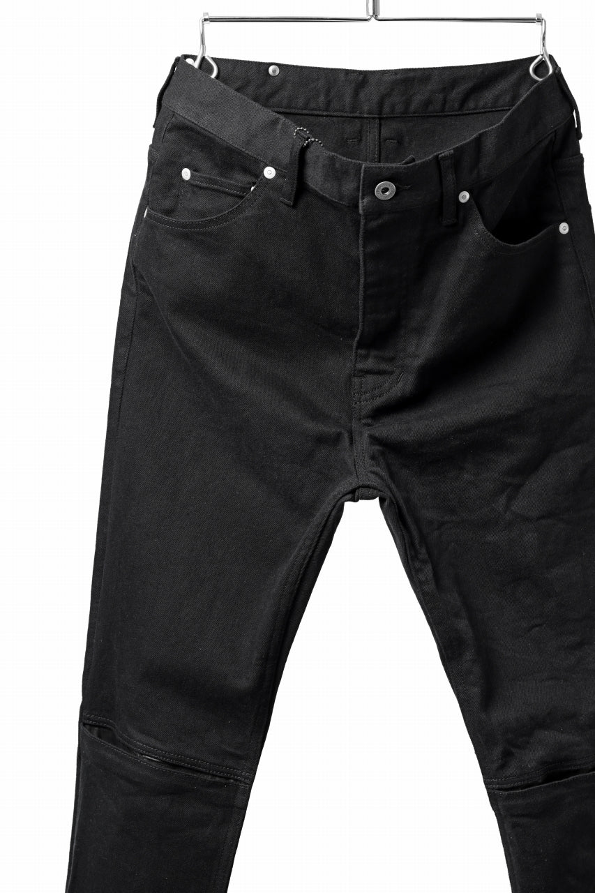 ISAMU KATAYAMA BACKLASH BLACK LEATHER KNEE PADS SLIM PANTS / "京都紋付 - 漆黒染" 13oz STRETCH DENIM (BLACK) - Image 5
