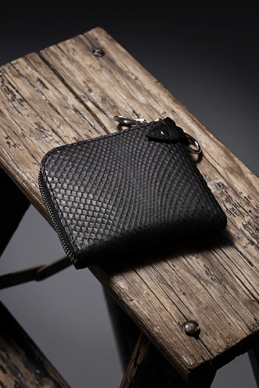 ISAMU KATAYAMA BACKLASH COIN PURSE / PYTHON LEATHER (BLACK) - Image 18