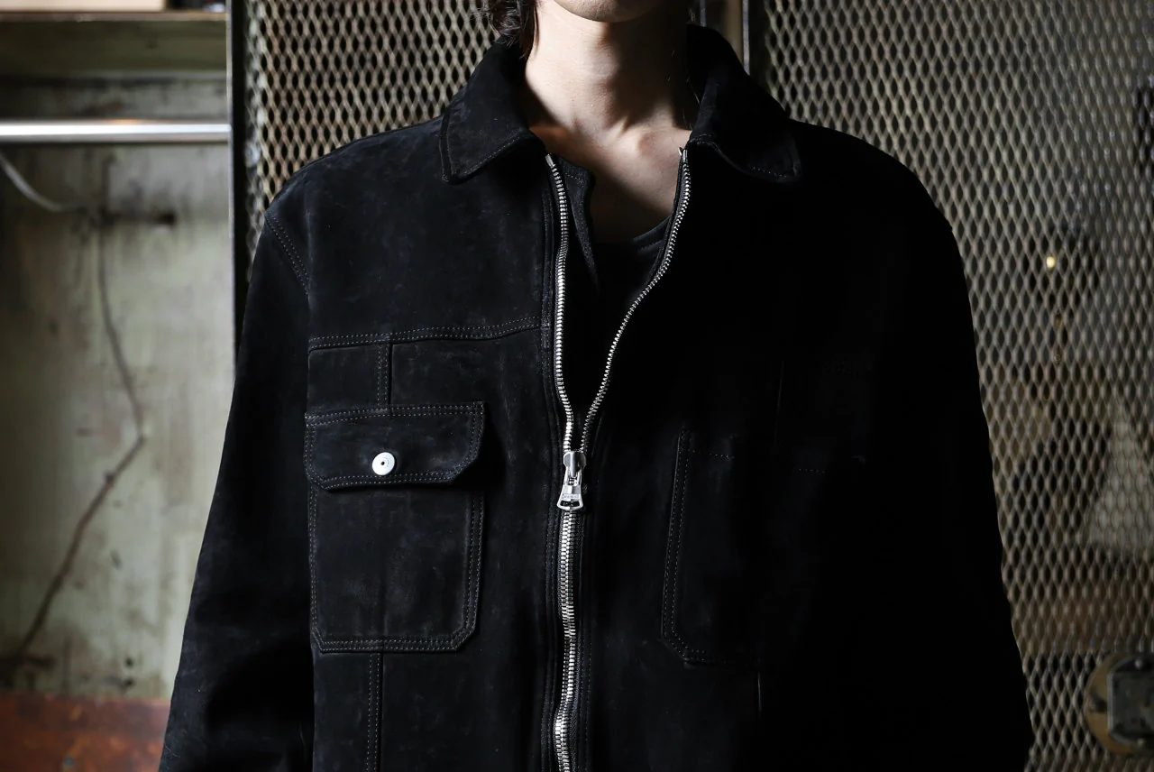 ISAMU KATAYAMA BACKLASH COVERALL JACKET / REVERSE CALF OBJECT DYED (BLACK) - Image 81