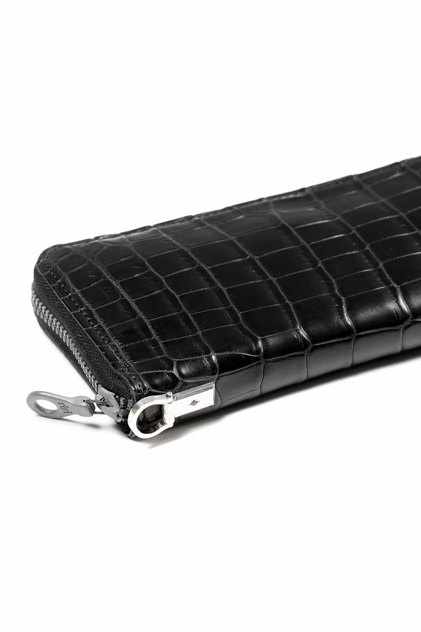 ISAMU KATAYAMA BACKLASH CROCODILE ROUND FASTNER WALLET (BLACK) - Image 11