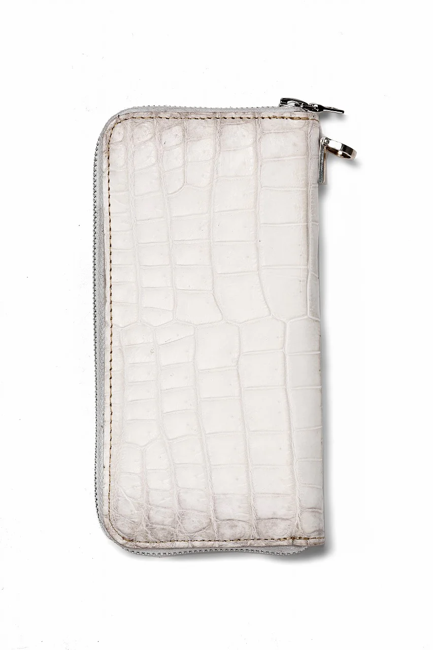 ISAMU KATAYAMA BACKLASH CROCODILE ROUND FASTNER WALLET (HIMALAYAS) - Image 2