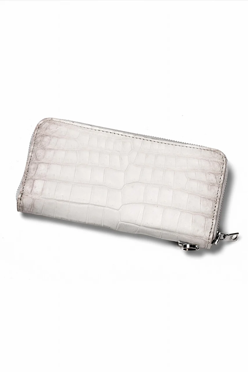 ISAMU KATAYAMA BACKLASH CROCODILE ROUND FASTNER WALLET (HIMALAYAS) - Image 4