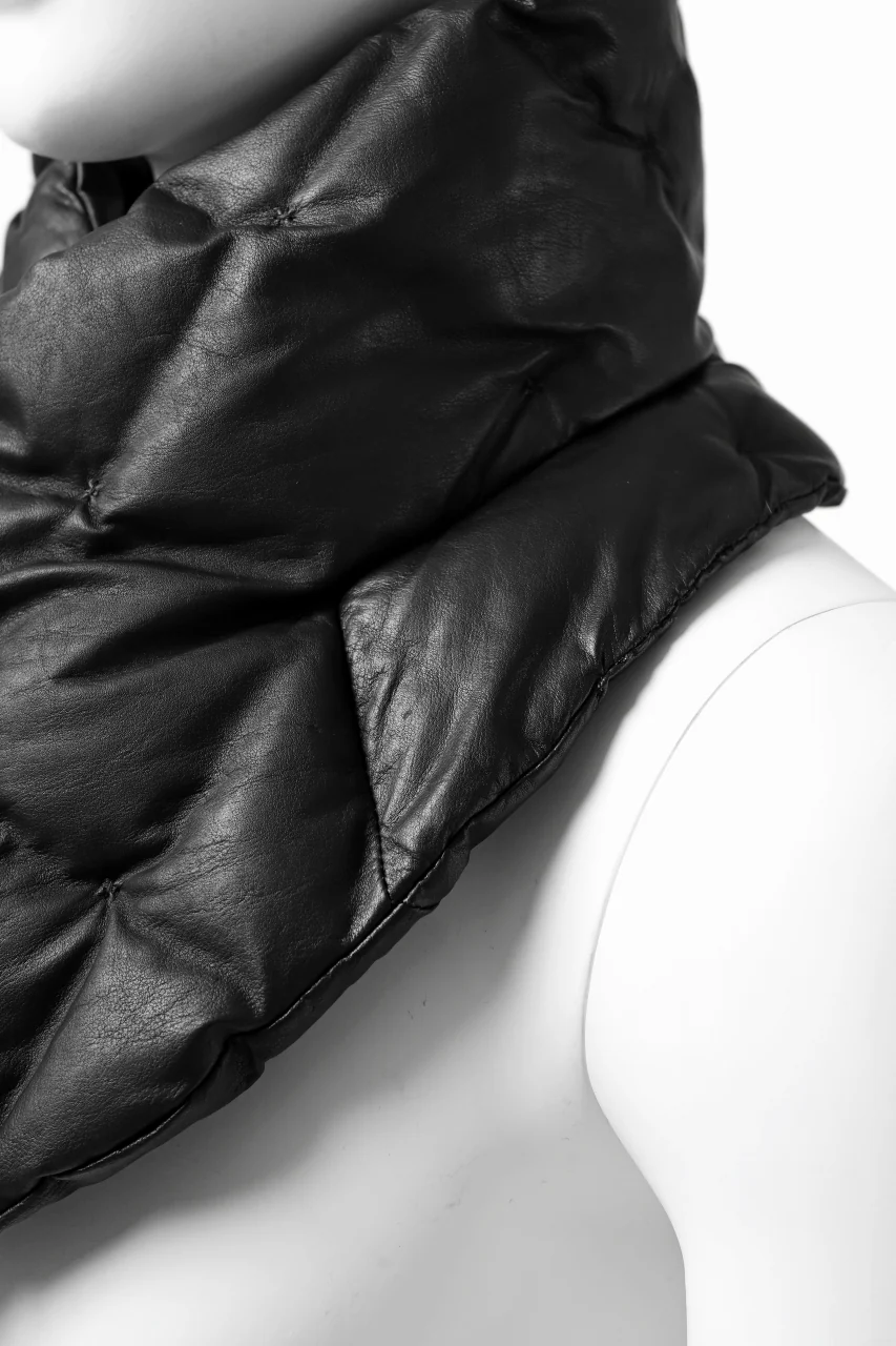 ISAMU KATAYAMA BACKLASH DOWN MUFFLER / KANGAROO + POLISH WHITE GOOSE (BLACK) - Image 12