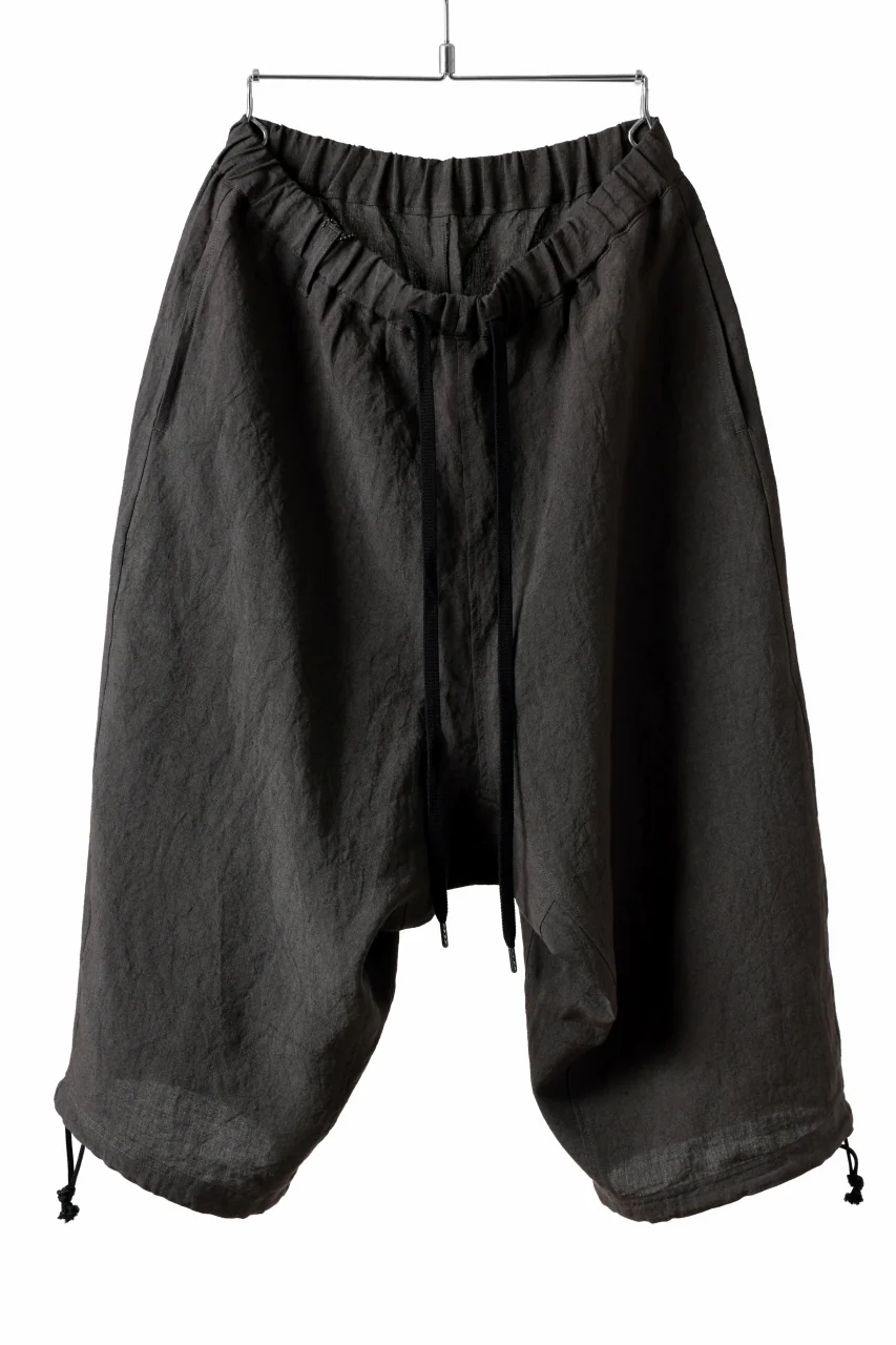 ISAMU KATAYAMA BACKLASH EASY SHORTS / SOFT LINEN (CHARCOAL BLACK)