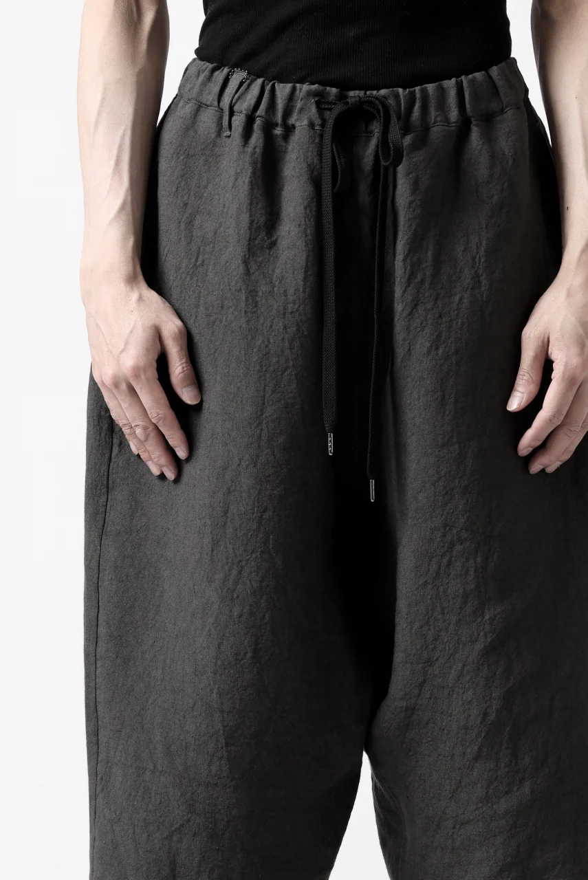 ISAMU KATAYAMA BACKLASH EASY SHORTS / SOFT LINEN (CHARCOAL BLACK) - Image 31