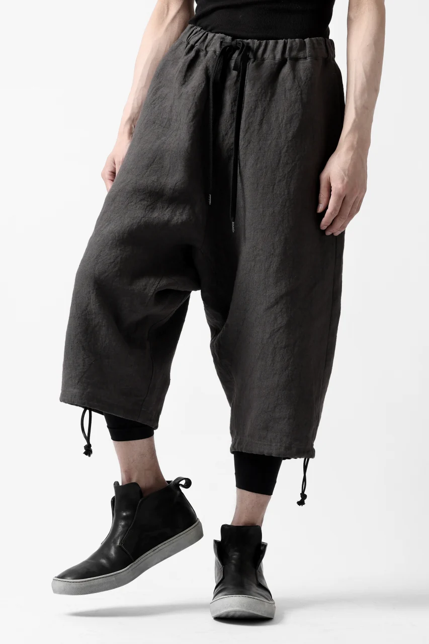 ISAMU KATAYAMA BACKLASH EASY SHORTS / SOFT LINEN (CHARCOAL BLACK) - Image 6