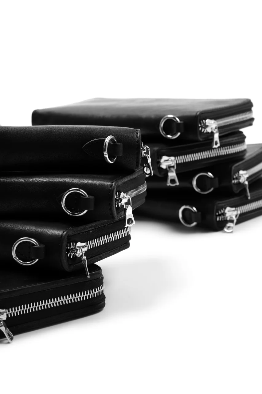 ISAMU KATAYAMA BACKLASH exclusive ROUND FASTNER WALLET / DOUBLE-SHOULDER OBJECT DYED (BLACK) - Image 40