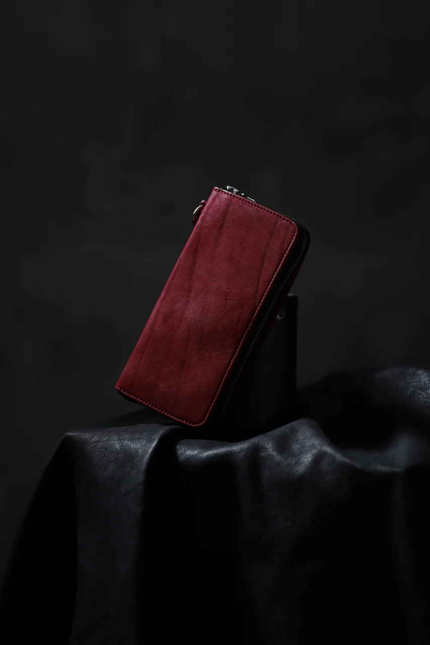 ISAMU KATAYAMA BACKLASH exclusive ROUND FASTNER WALLET / DOUBLE-SHOULDER OBJECT DYED (RED) - Image 25