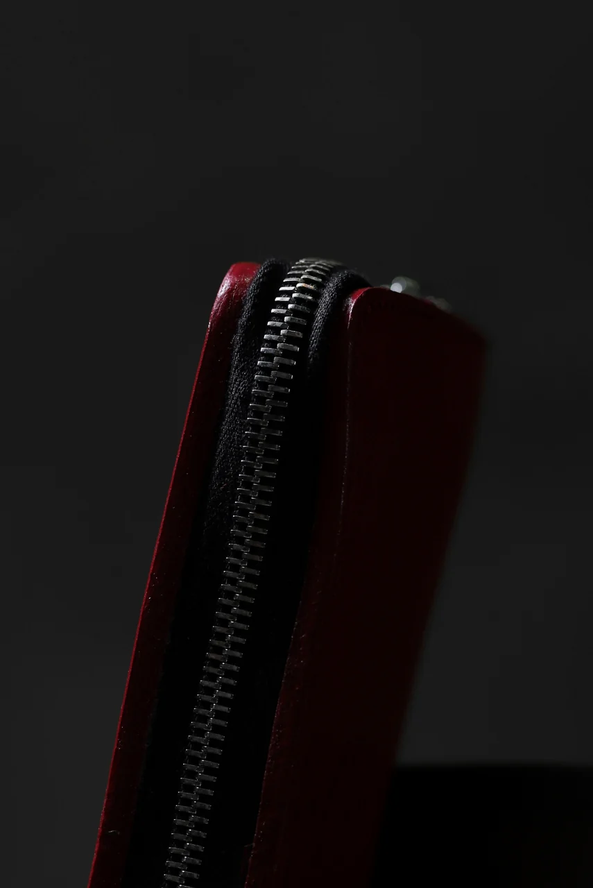 ISAMU KATAYAMA BACKLASH exclusive ROUND FASTNER WALLET / DOUBLE-SHOULDER OBJECT DYED (RED) - Image 27