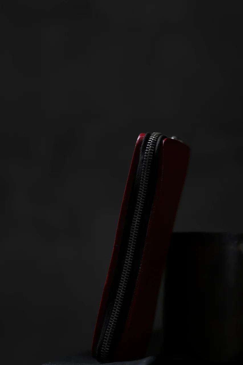 ISAMU KATAYAMA BACKLASH exclusive ROUND FASTNER WALLET / DOUBLE-SHOULDER OBJECT DYED (RED) - Image 29