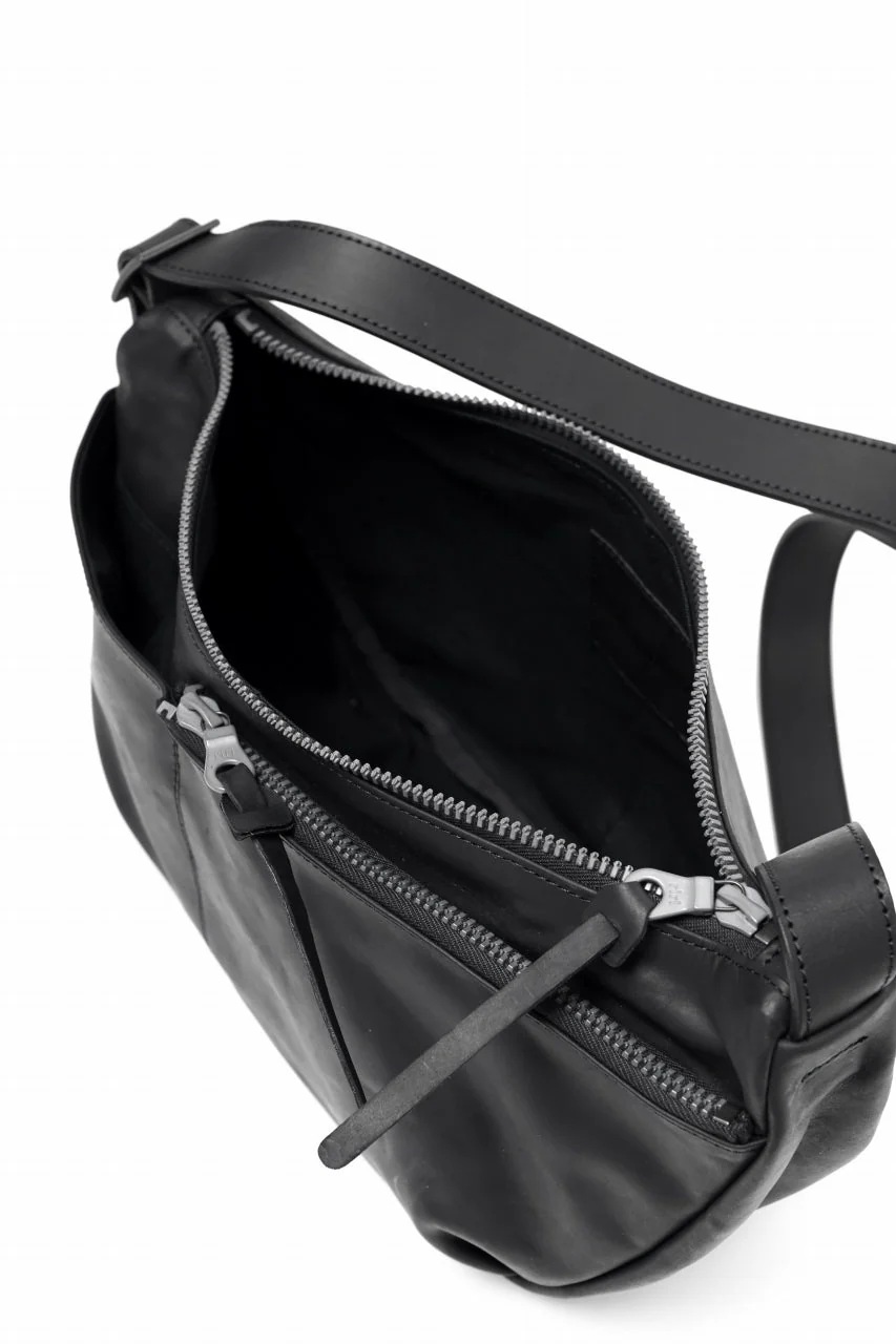 ISAMU KATAYAMA BACKLASH exclusive UTILITY BAG / GUIDI OILED CALF (BLACK) - Image 11