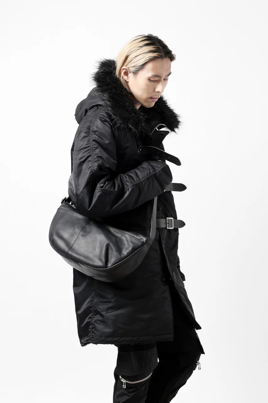 ISAMU KATAYAMA BACKLASH exclusive UTILITY BAG / GUIDI OILED CALF (BLACK) - Image 27