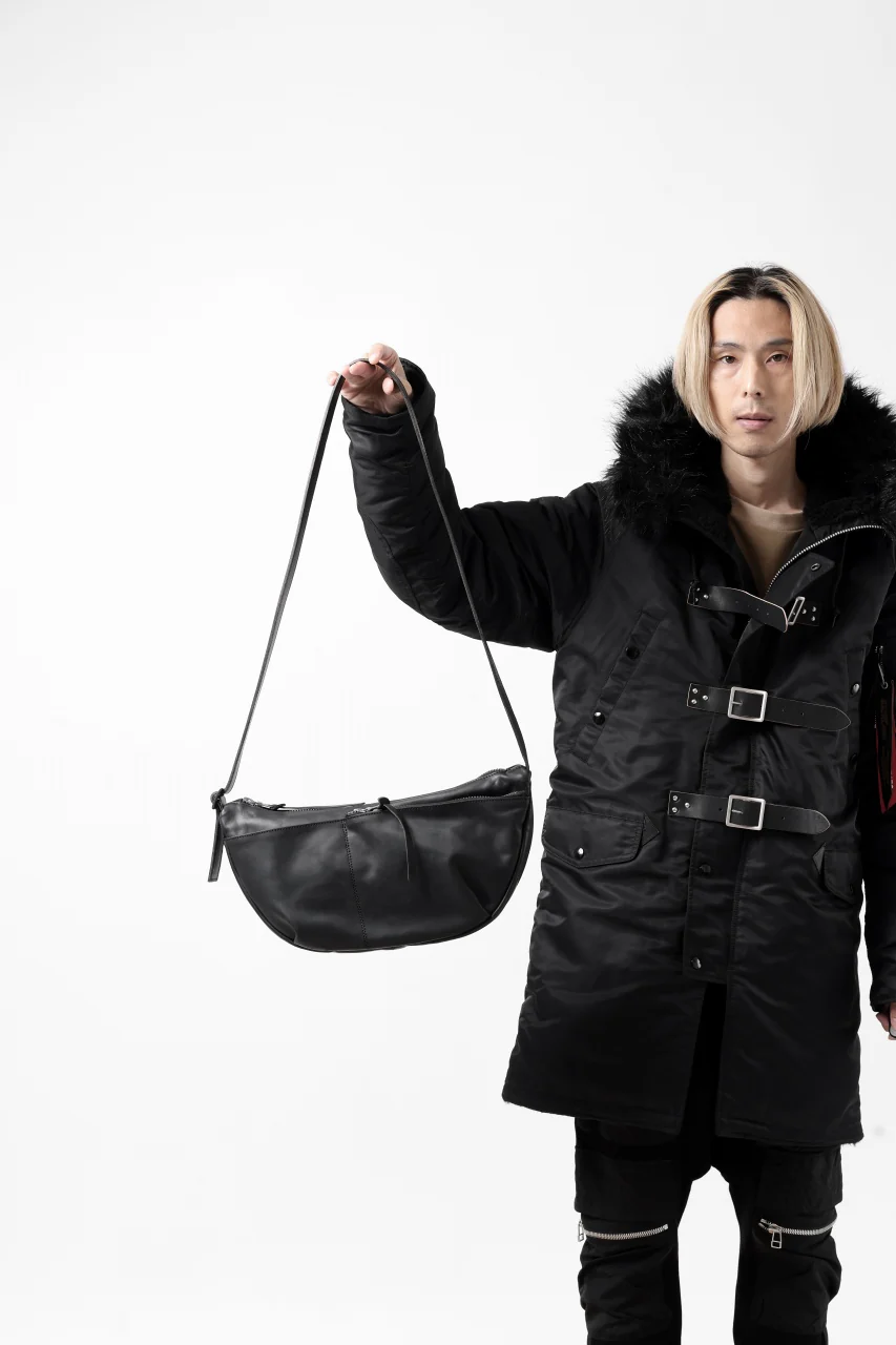 ISAMU KATAYAMA BACKLASH exclusive UTILITY BAG / GUIDI OILED CALF (BLACK) - Image 32