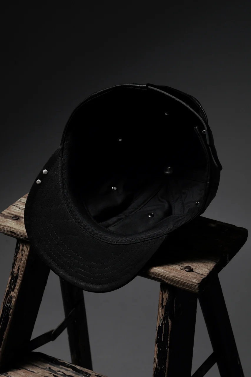 ISAMU KATAYAMA BACKLASH FLAT VISOR CAP / MONOCHROME LUXURY STEER (BLACK) - Image 20