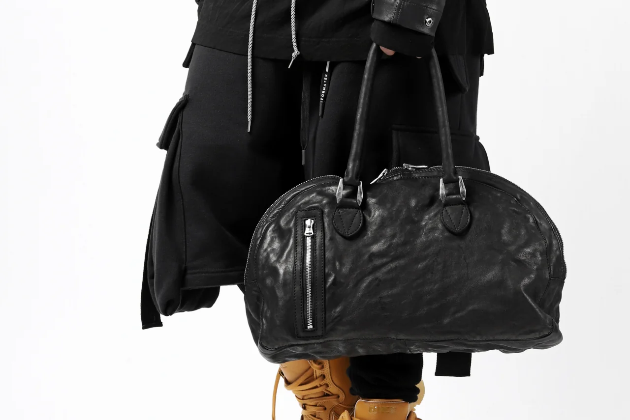 ISAMU KATAYAMA BACKLASH GYM BAG / Italy Shoulder + Steer OBJECT DYED (BLACK) - Image 40